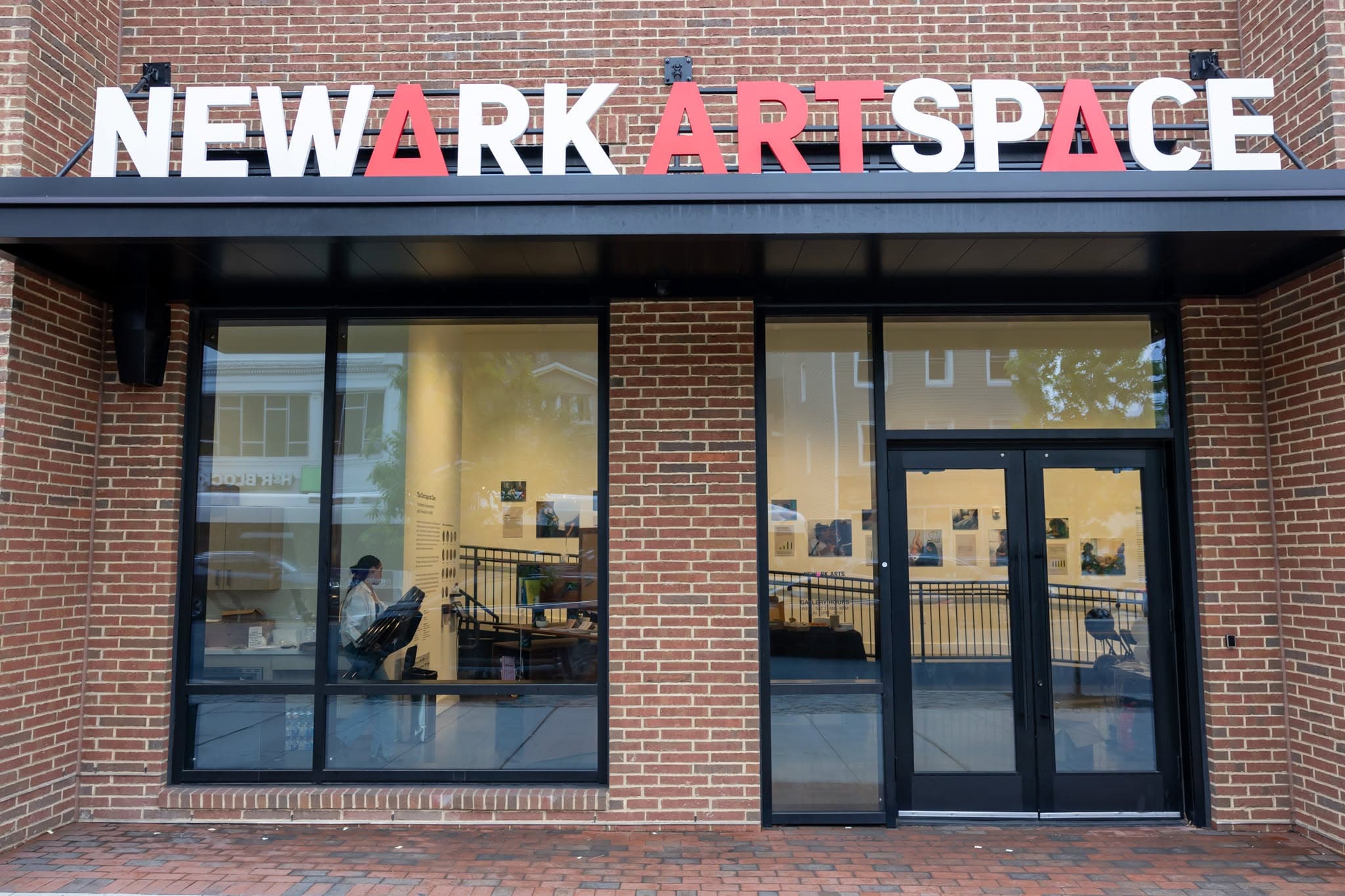 Newark ArtSpace view of front entrance